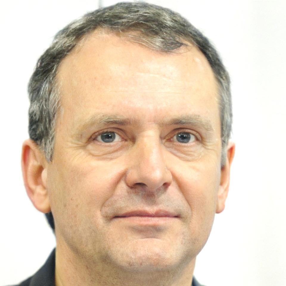 Patricio Mendoza, instructor principal de Langraska